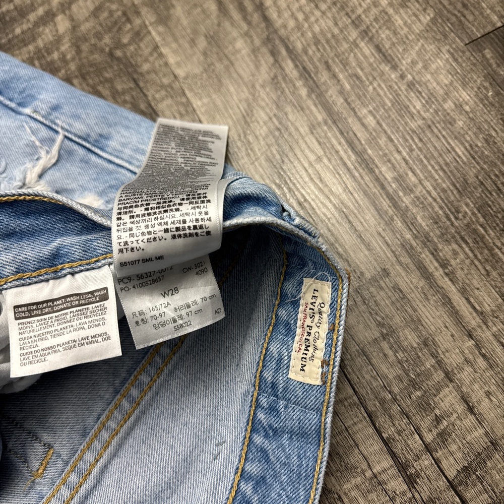 Levi’s 501 Button Fly Cut Off Distressed Denim Shorts - Picture 6 of 6